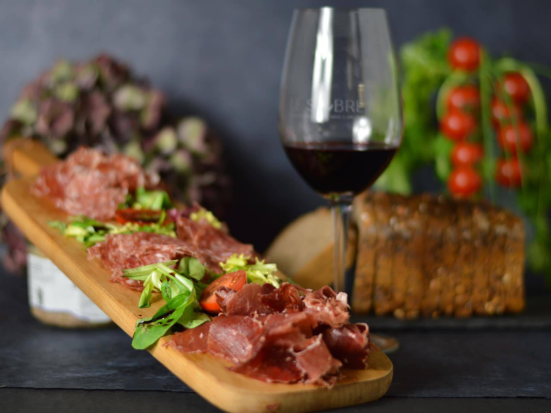 La cave - Le Sobre Chartrons - Bordeaux - bien manger BORDEAUX